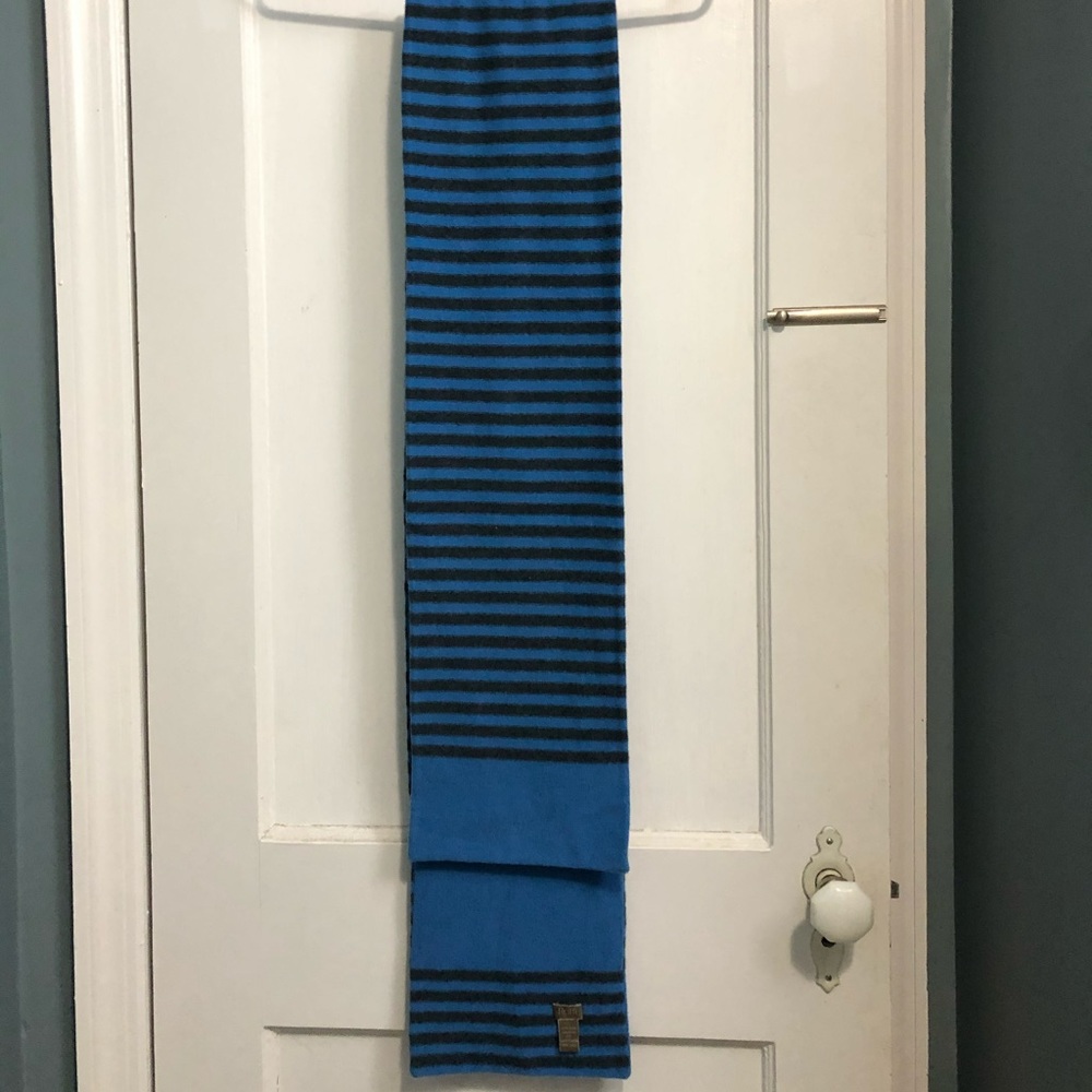 Raffi cashmere scarf